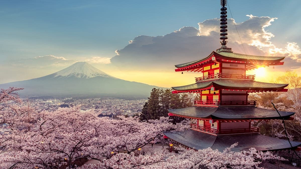 Cathay Pacific Airlines discount coupons and deals